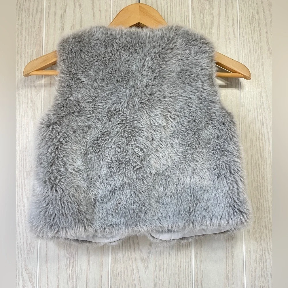 Gymboree Gray Faux Fur Toggle Vest Girls Size 7-8 Medium